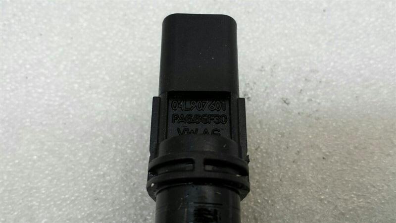 Audi A3 8P Crankshaft Position Sensor 04L907601 Pulse Generator Crankshaft