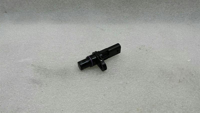 Audi A3 8P Crankshaft Position Sensor 04L907601 Pulse Generator Crankshaft
