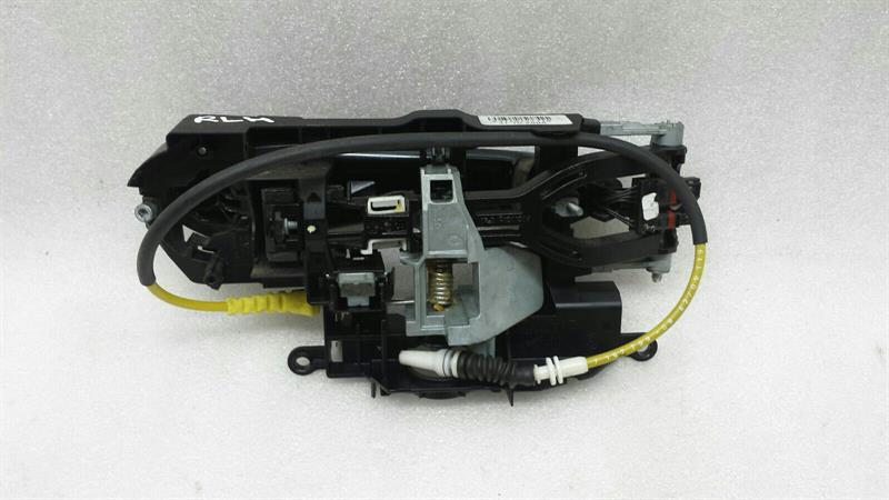 BMW 5 Series F07 GT door handle with carrier rear left 7175731 rear left door handle