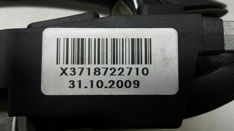 BMW 5 Series F07 GT door handle with carrier rear left 7175731 rear left door handle