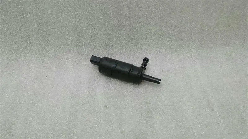 Porsche Panamera washer fluid pump 97062450200 washer water pump