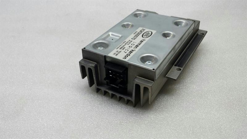 06-10 Range Rover Vogue L322 Amplifier XQK500070 Audio Amplifier Subwoofer HSE