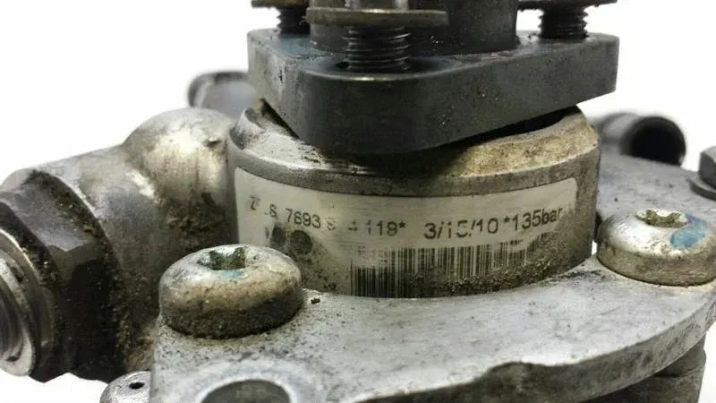 BMW 6 Series E63 M6 M5 E60 E61 E64 Power Steering Pump 32412282951 Power Steering Pump S85