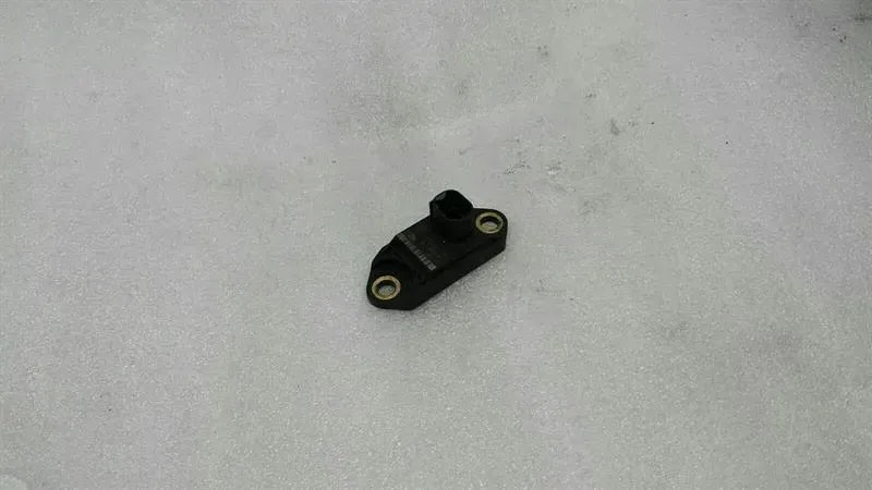 Porsche Panamera 970 Crash Sensor 97060611100 Impact Sensor