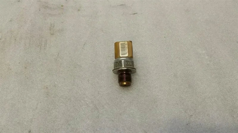 Audi Q3 8U Fuel Pressure Sensor 03L906051 Fuel Pressure Pressure Sensor 2.0 TDI