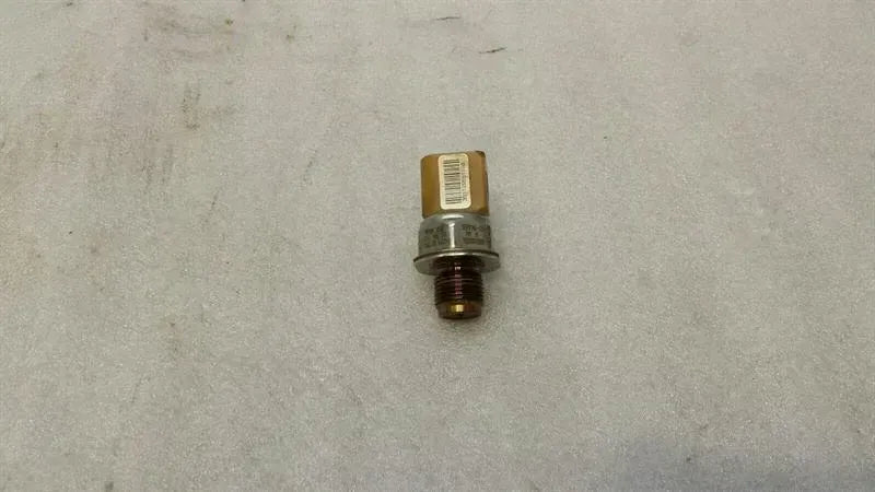 Audi Q3 8U Fuel Pressure Sensor 03L906051 Fuel Pressure Pressure Sensor 2.0 TDI