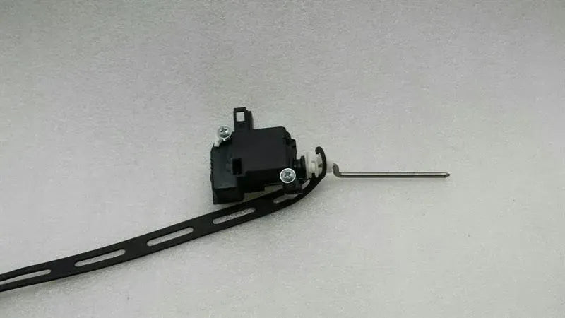 Porsche Panamera 970 actuator fuel cap 7L5810773A fuel cap actuator