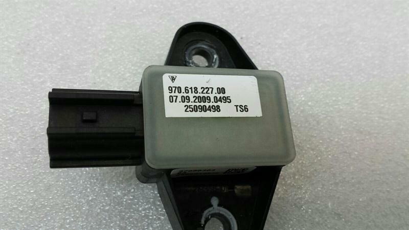 Porsche Panamera 970 Crash Sensor 97061822700 Impact Sensor