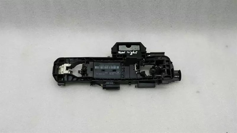Mercedes E Class W212 Door Handle A2127601334 Door Handle Carrier Rear Right