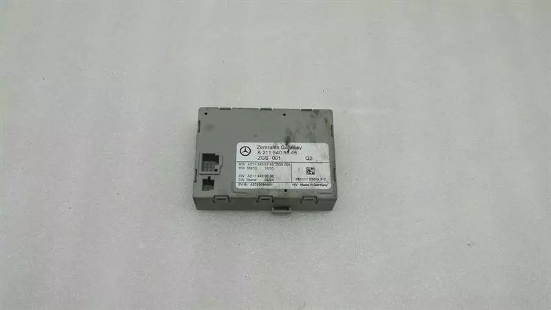 Mercedes CLS W219 Central Gateway Control Unit A2115405645 Central Gateway