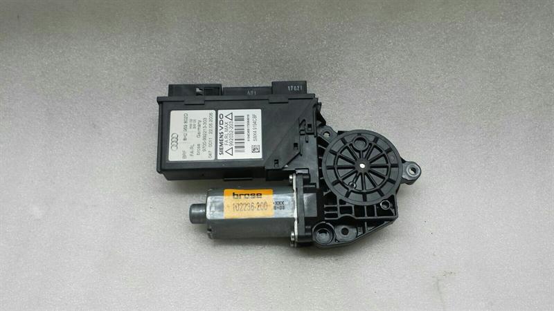 Audi RS4 8H B7 RHD Right Door Window Motor 8H2959802D Right Handlebar