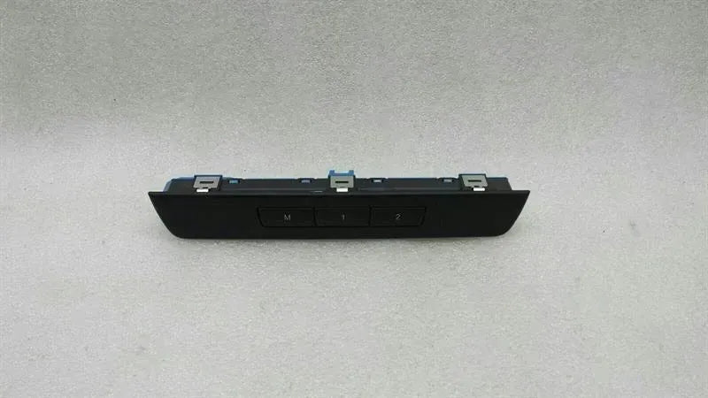 BMW F07 F10 seat additional functions front left 9215808 left seat memory switch