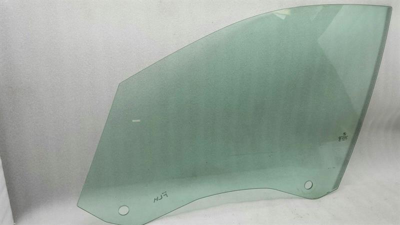BMW 5 Series F07 GT door window front left 7197909 left front door glass