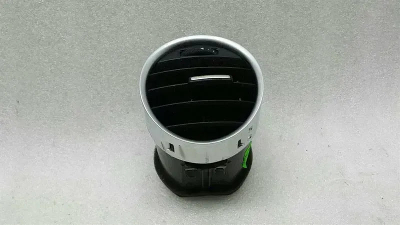 Audi RS4 8H B7 Vent Nozzle Vent Grille Center 8H0820951D Air Vent Center