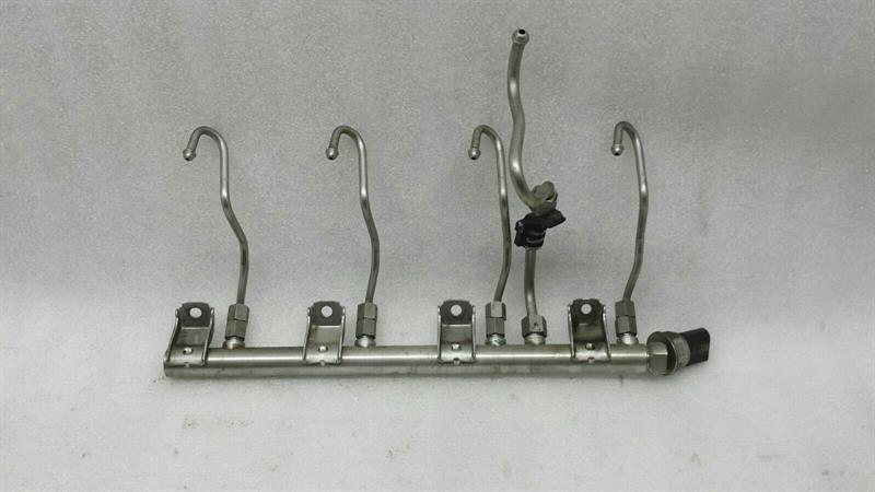 BMW 5 Series F07 GT Tube Distributor Right 7547600 Right Fuel Rail N63 550i