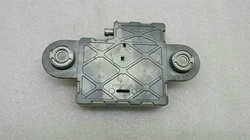 BMW 7 series E66 Facelift Aerial / Antenna 6935024 Antenna