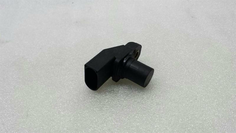 BMW 7 Series E66 E65 3.0d Crankshaft Position Sensor 7792256 Camshaft Sensor