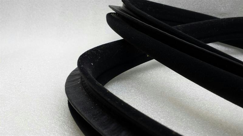 BMW 7 series E66 Rear door seal 51727044948 Türdichtungen hinten ANTHRAZIT