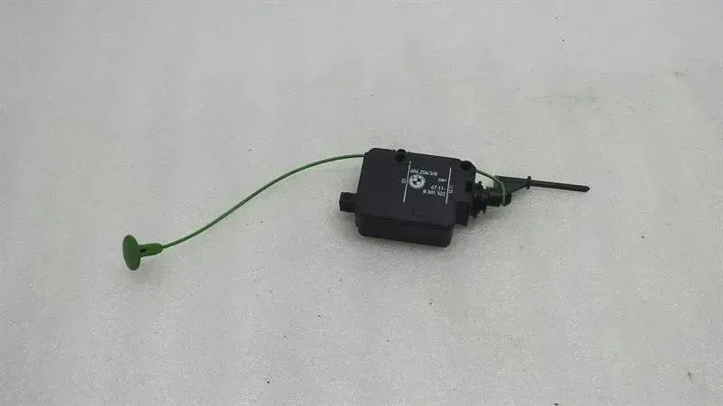 BMW 7 series E65 fuel cap actuator 67118381522 fuel flap actuator
