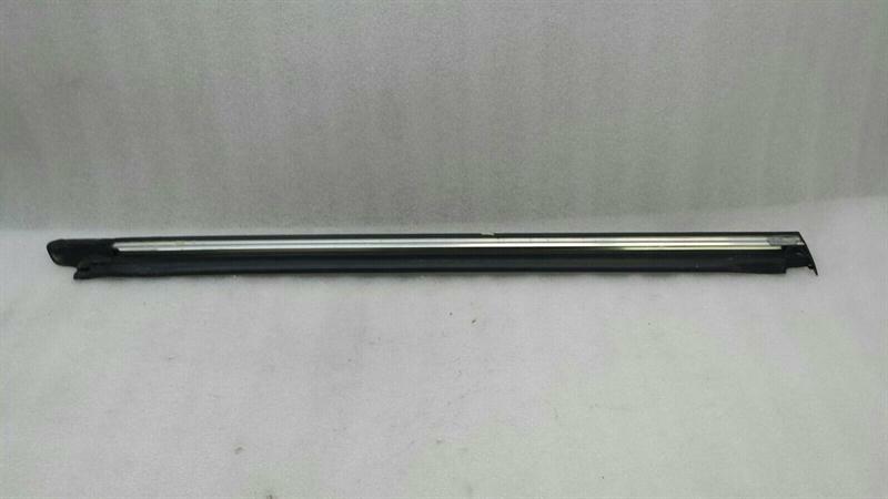 Mercedes R Class W251 Right Rear Moulding A2516905480 Moulding Trim Rear Right