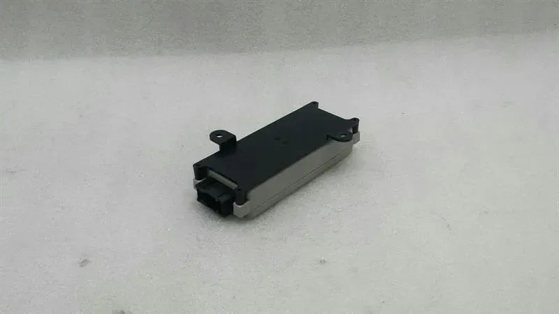 Mercedes R Class W251 Amplifier A2518201389 Amplifier