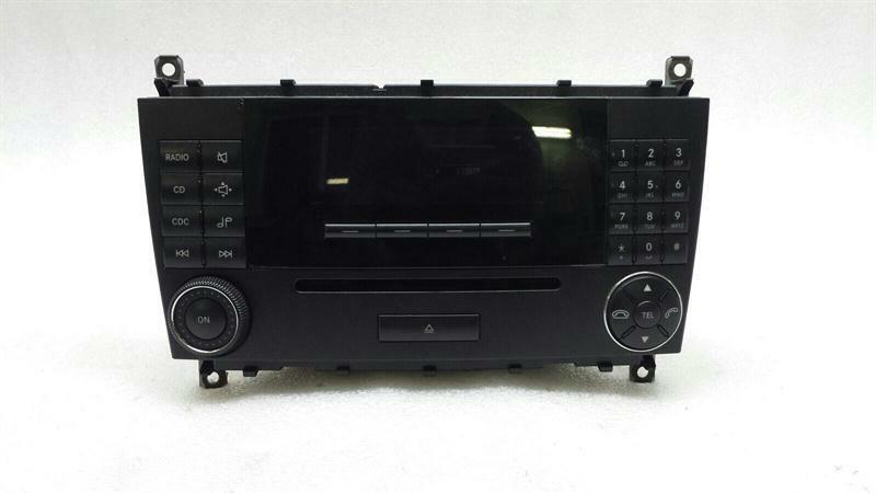Mercedes C Class W203 CD player A2038700589 audio system controller