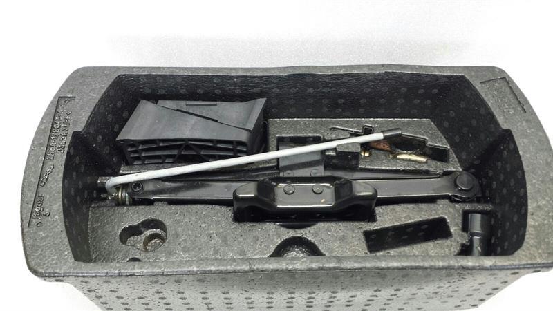 JAGUAR S-type (SAVER KIT) XR843742 SAVER KIT XR833057 Jack JACK TOOL SET