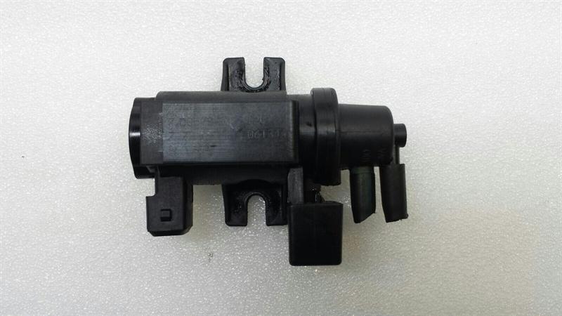 BMW 7 series E65 E66 pressure converter 7796634 pressure converter