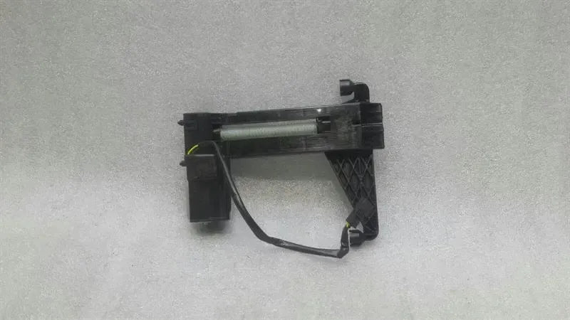BMW 7 series E65 headrest adjustment 67317121096 headrest servomotor comfort