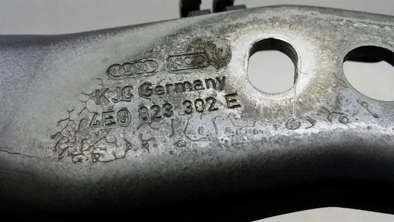 Audi A8 8E Bonnet Hinge RHS 4E0823302E Bonnet Hinge Right