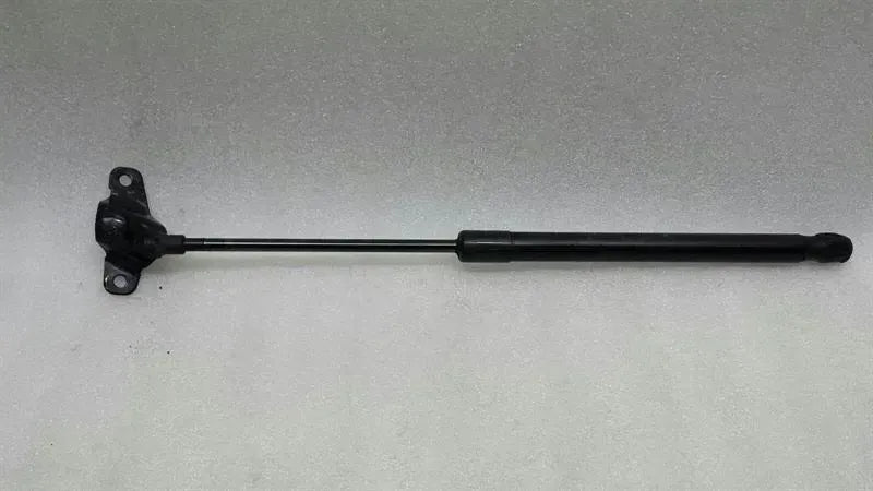 BMW 1 series E87 boat lid strut 7060622 gas pressure spring gas pressure damper tailgate