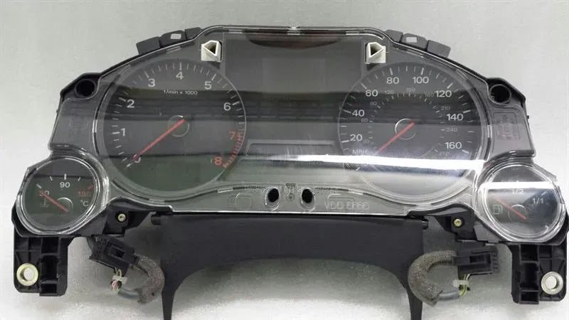 Audi A8 8e rhd Instrument Cluster 4E0920950C MPH UK 4.2 V8
