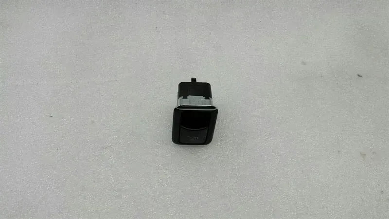 Mercedes E Class W212 Boot Lid Opener Switch A2128204510 Tailgate Switch