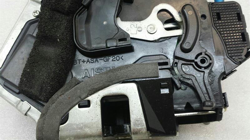 XUS ISF IS II Door Lock Rear Left 69060-53051 Rear Door Lock KEYLESS GO