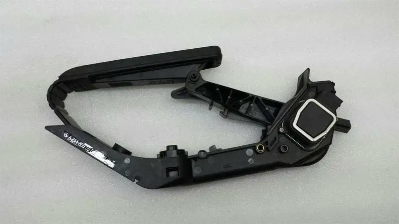 Mercedes E Class W211 W219 Accelerator Pedal A2113000504 Accelerator Pedal
