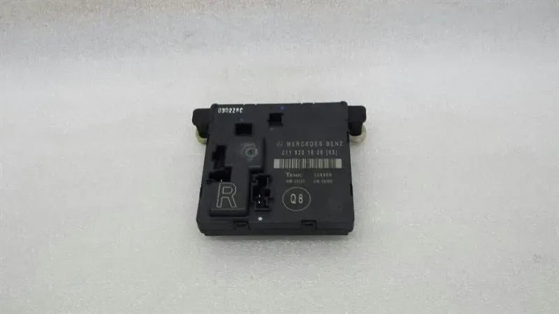 Mercedes E-class W211 door control unit RRH A2118201626 door control unit HR