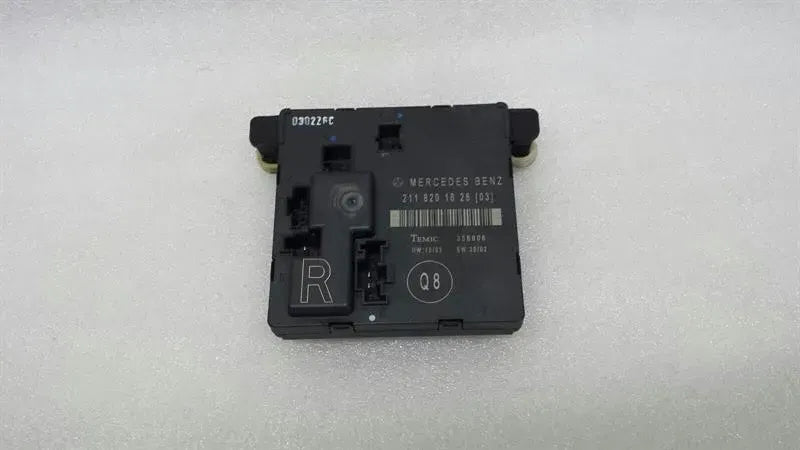 Mercedes E-class W211 door control unit RRH A2118201626 door control unit HR