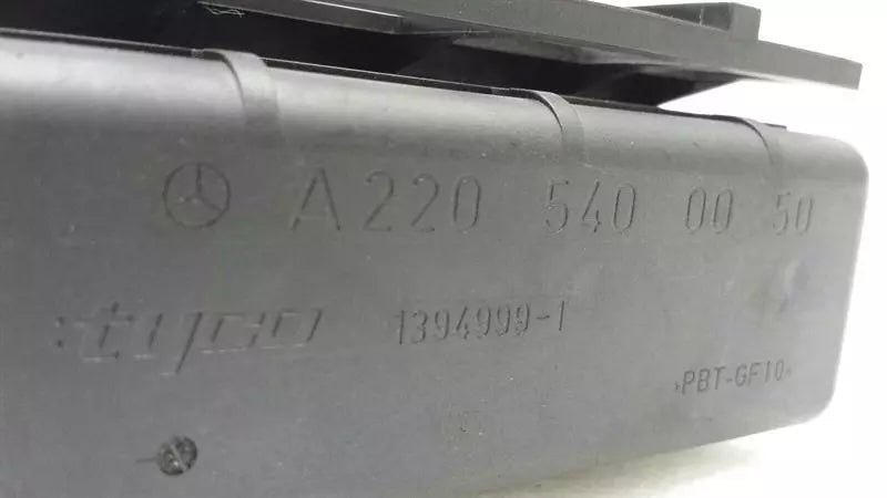 Mercedes S Class W220 Relay A2205400050 Control Unit Module Relay