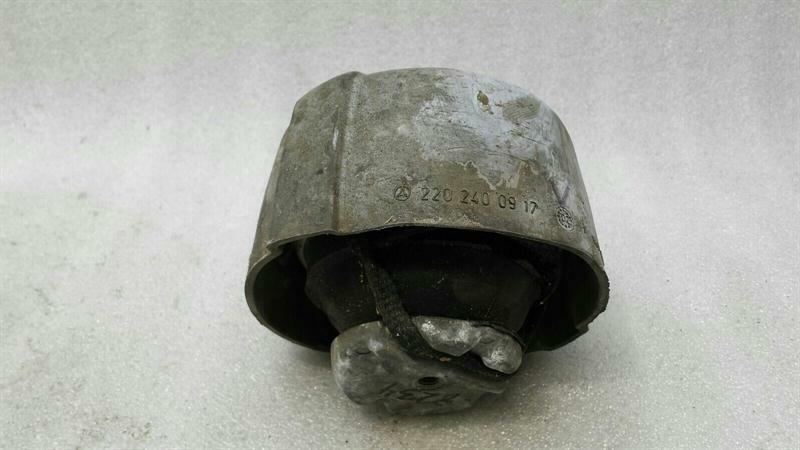 Mercedes CL W215 Engine Mount A2202400917 Engine Mount CL600 V12