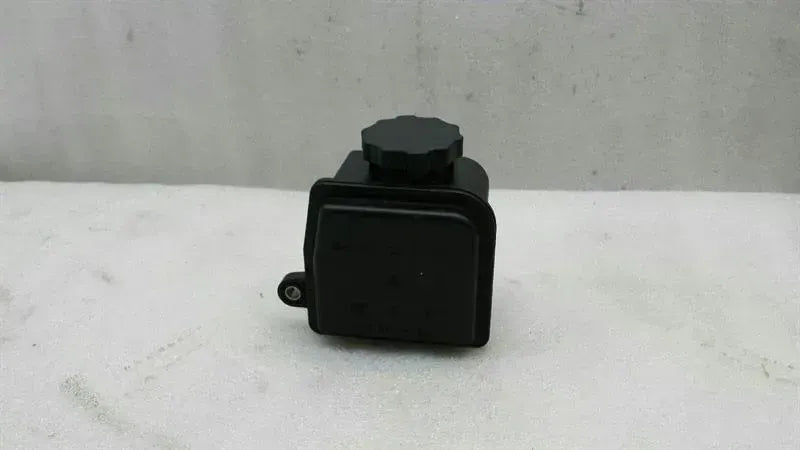 Mercedes S-Class W220 Power Steering Reservoir A0004600183 Power Steering Tank
