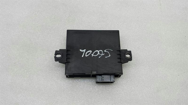 Mercedes S-Class W220 Light Module A2208203026 Light Control Unit LWR