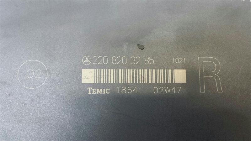 Mercedes S-class W220 seat control module A2208203285 seat control unit