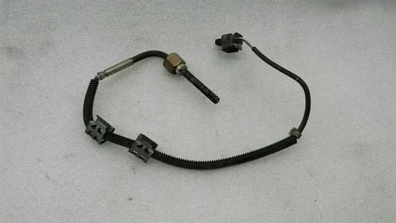 Mercedes E Class W207 Exhaust Gas Temperature Sensor A0081532728 Temperature Sensor M651