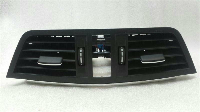 Mercedes E Class W207 Air Vent Vent Grille Centre A2078300054 Air Vent