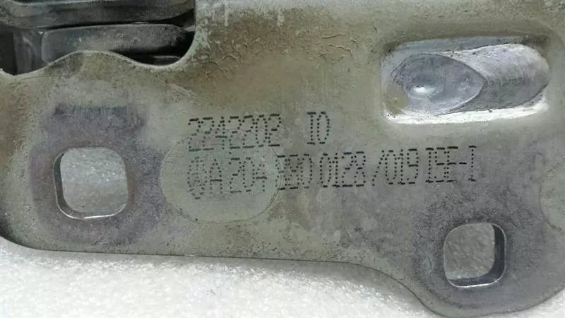 Mercedes E Class W207 W204 Bonnet Hinge Left A2048800128 Left Bonnet Hinge