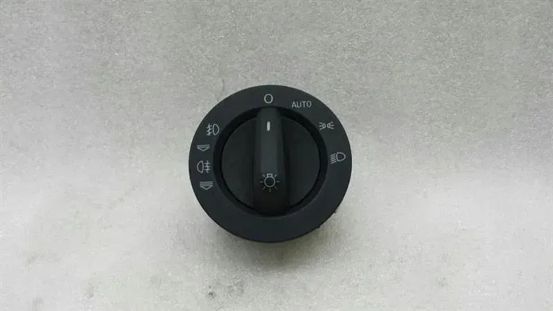 Audi A6 4F RHD headlight switch 4F2941531D right hand drive