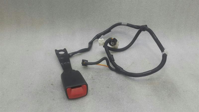 XUS ISF II Left Belt Buckle 73230-53130-C0 Belt Lock Left