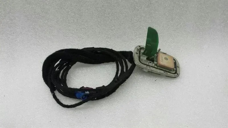 Audi S5 8T Aerial / Antenna 8T0035503H Antenna