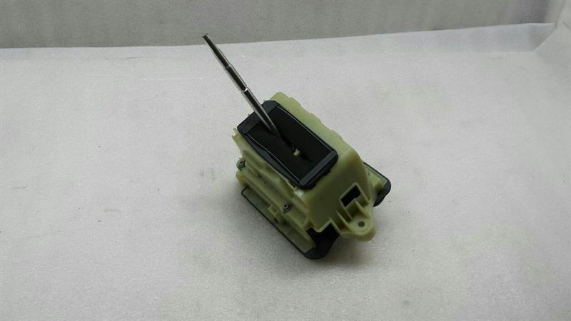 Mercedes GLK X204 Circuit Backdrop Circuit A2042674124 Gear Shifter Selector