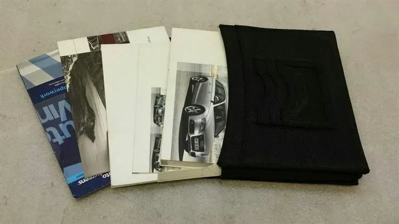 Audi A4 8K Avant Manual Service Booklet Car Maintenance Manual